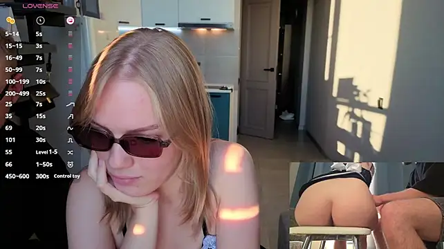 LittleForestELF2's Live XXX Chat