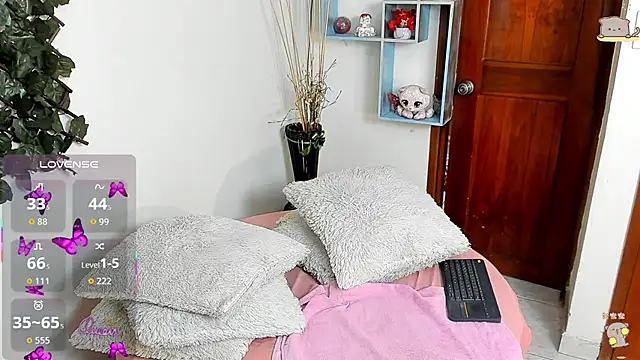 XXX chat uživo modela DestinyHills