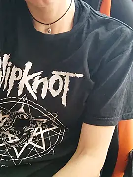 XXX chat uživo modela Aashikalaa