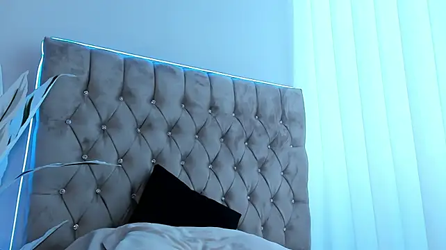 Maddyluxe élő XXX-chatje