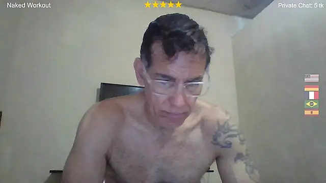 XXX chat uživo modela CaptainFox