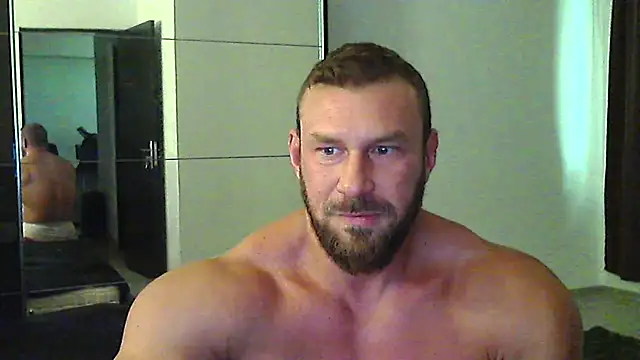 muscularkevin's Live XXX Chat