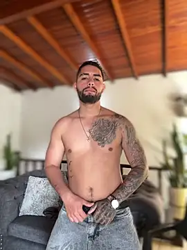 Czat XXX na żywo – matteosantos