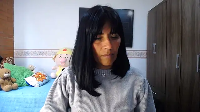 Chat XXX en directo de sharoon_cheerry