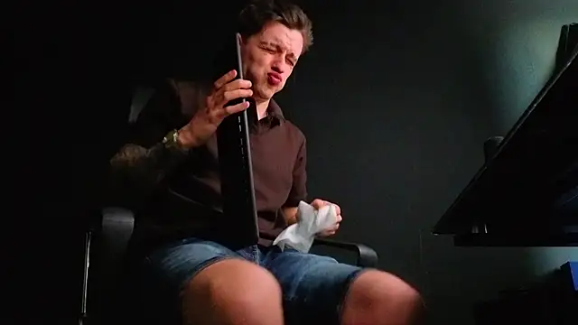 Chat XXX Live FelixStarkk