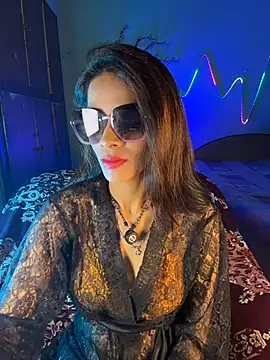 Ivy_the_goddess Adlı Modelin Canlı XXX Sohbeti