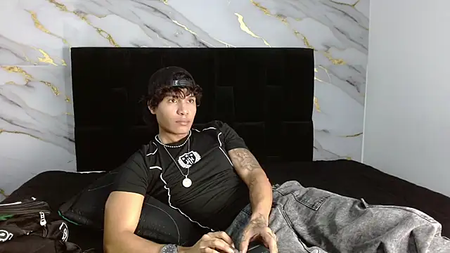 Živý XXX chat MaximilianRoth