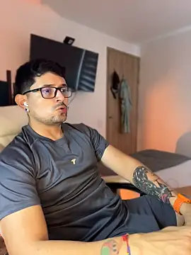 TroyeKnight – Naživo XXX chat