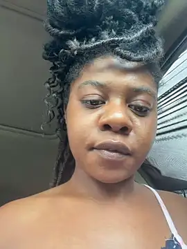 Ebony_Queeenx Obrolan Langsung XXX