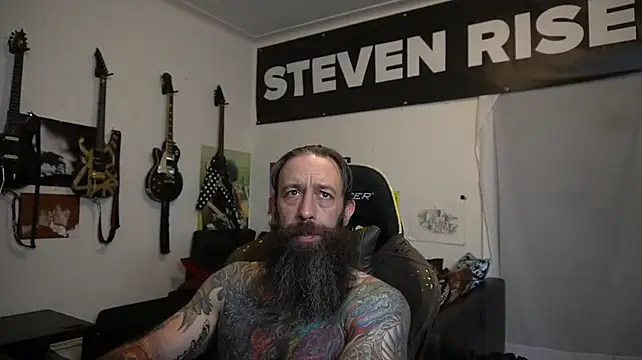 צ'אט XXX בשידור חי של StevenRiseNYC