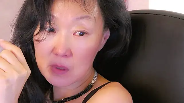 S_andra_'s Live XXX Chat