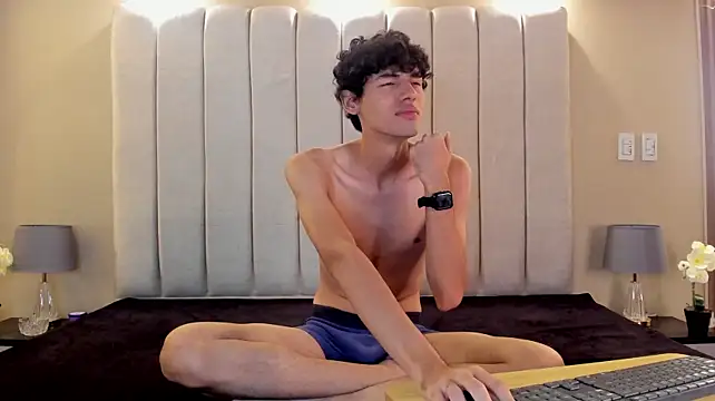 Valerios_ Adlı Modelin Canlı XXX Sohbeti