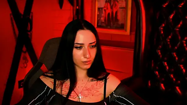 MonicaLowes Chat XXX in diretta