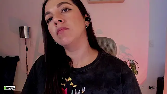 urcute_kitten's Live XXX Chat