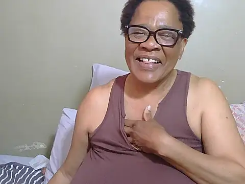 DairyQueen2 Live XXX-chat
