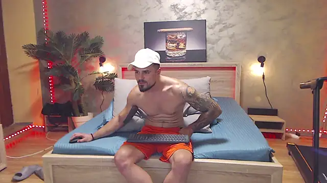 XXX chat uživo modela Tiberius_hunk