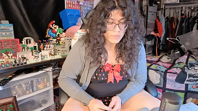 ShinyCherub live XXX chat