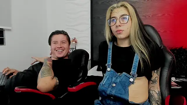 Czat XXX na żywo – inkedsinners_