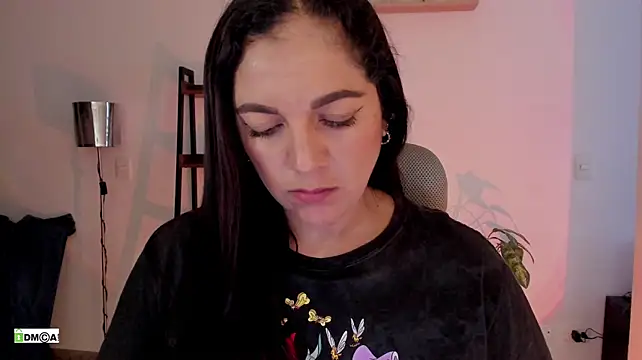 urcute_kitten's Live XXX Chat