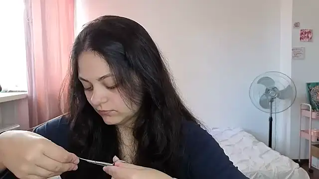Živý XXX chat _Mikky_lil_
