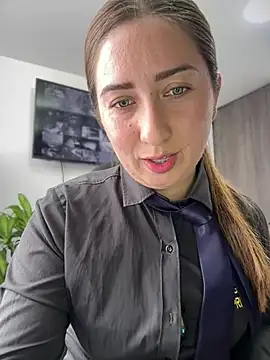 suzy-111 Chat XXX in diretta