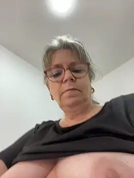 slutgold live XXX chat