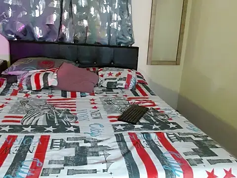 maxstrongboy élő XXX-chatje