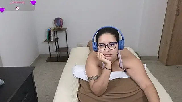 blue__moon_ Adlı Modelin Canlı XXX Sohbeti