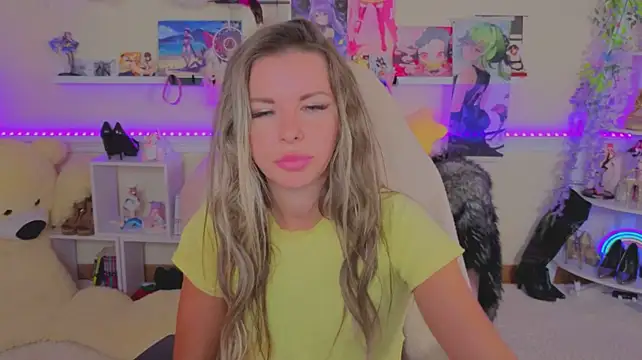Real_Tini Live XXX Chat