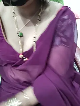 sunitha-3 Adlı Modelin Canlı XXX Sohbeti