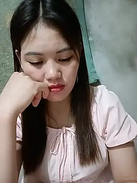 meg_06 Adlı Modelin Canlı XXX Sohbeti