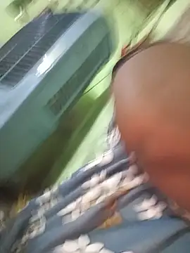 Tamilselviroja- Chat XXX in diretta
