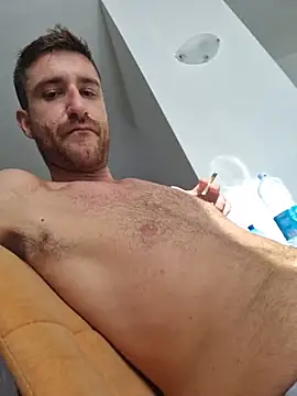 simo1097 Adlı Modelin Canlı XXX Sohbeti