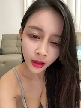 yiyi_3523 Pertunjukan Webcam