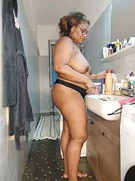 MorenaVanilla Chat XXX live
