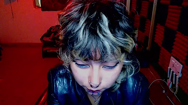 Czat XXX na żywo – Cute_Chrixxx