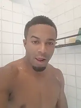 uiii_preto Show in webcam