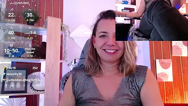 milfsecret69's Live XXX Chat