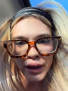 Živý XXX chat Nicoleevien