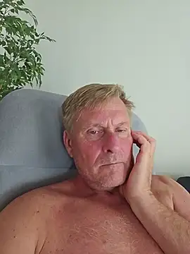 XXX chat uživo modela johnnym1