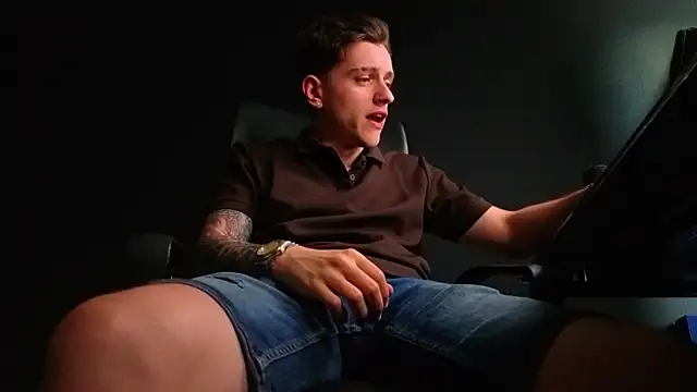 FelixStarkk Chat XXX live
