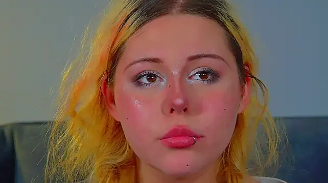 NatalieNorths Adlı Modelin Canlı XXX Sohbeti