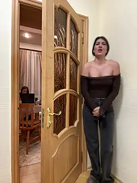 RussianGirls_: онлайн-секс-чат