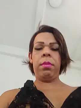 blondebitchlitle Adlı Modelin Canlı XXX Sohbeti