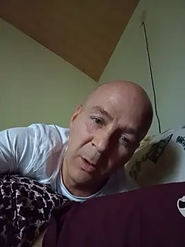 Živý XXX chat Iulian81