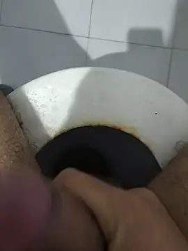 XXX chat uživo modela DesiHotBoy69