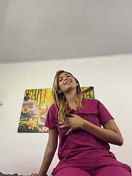 Chat +18 de Kinky-Spa ao vivo