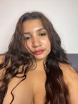 Онлайн чат XXX MiahJones_