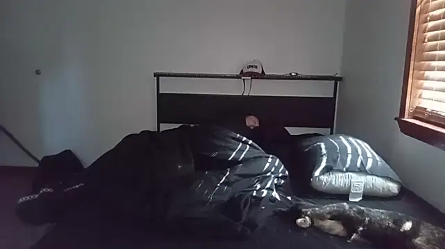 Opondestre00420 Adlı Modelin Canlı XXX Sohbeti