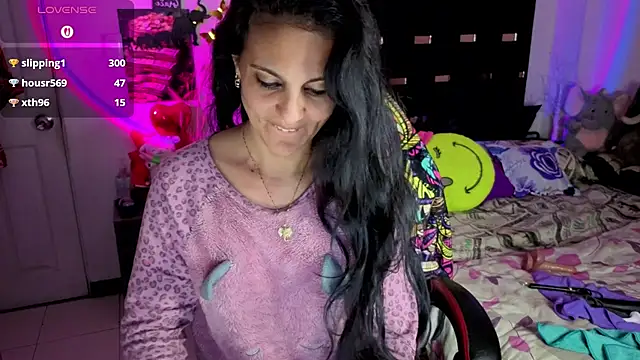 Chat +18 de BasmaHernandez ao vivo